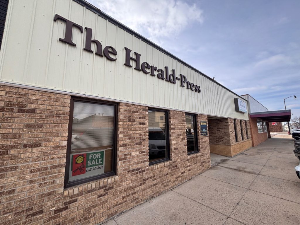 913 Lincoln Ave Harvey, North Dakota — Harvey, Wells County, ND — multi-family — home for sale