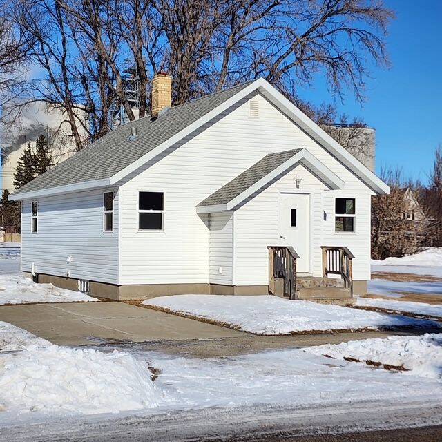 213 3rd St. SE Rugby, North Dakota — Rugby, Pierce County, ND — home — home for sale