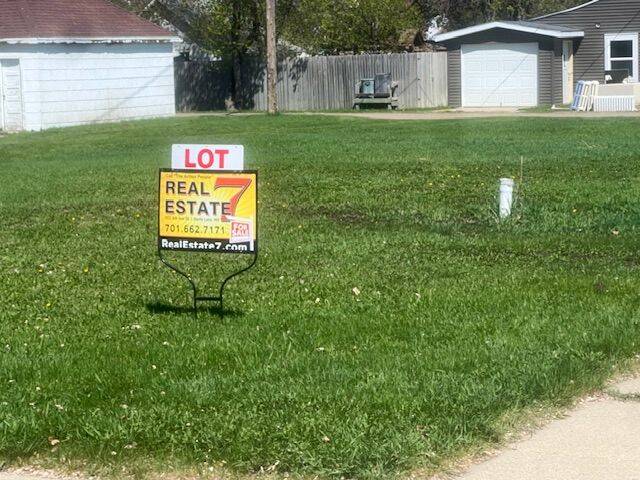 813 6th Ave NE Devils Lake, North Dakota — Devils Lake, Ramsey County, ND — land — home for sale