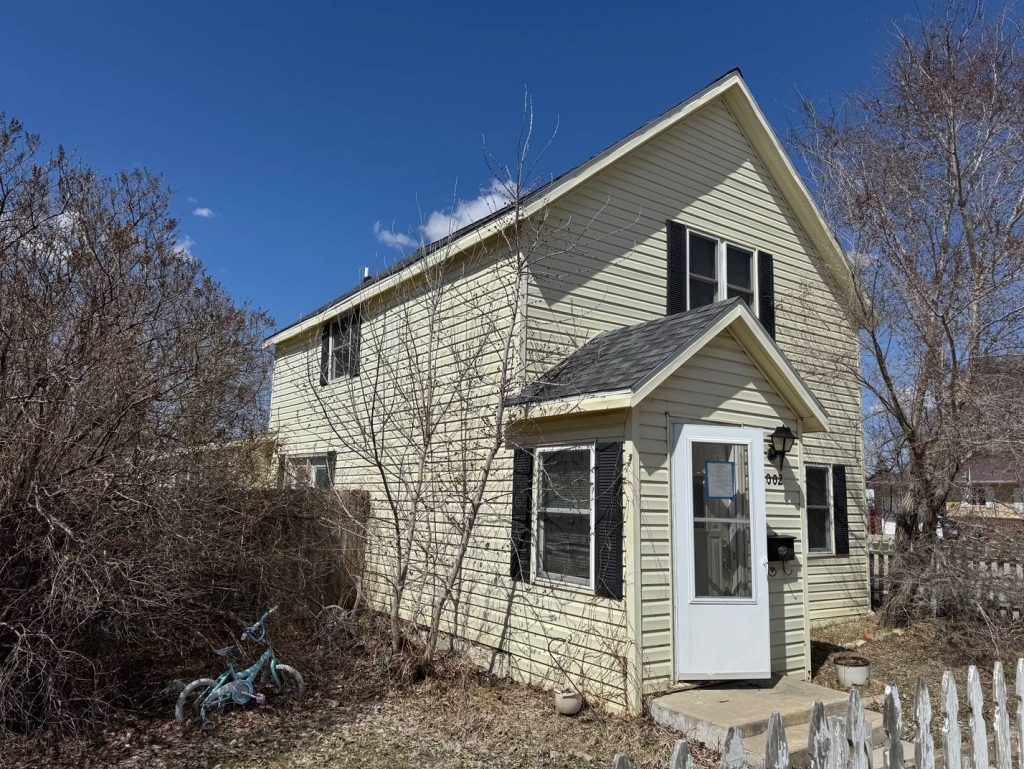 1002 Main St Bottineau, North Dakota — Bottineau, Bottineau County, ND — home — home for sale