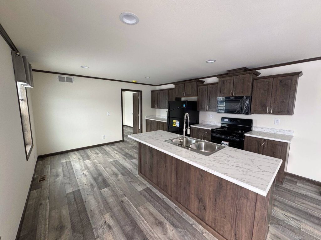 915 Parkland Drive SW Rugby, North Dakota — Rugby, Pierce County, ND — home — home for sale