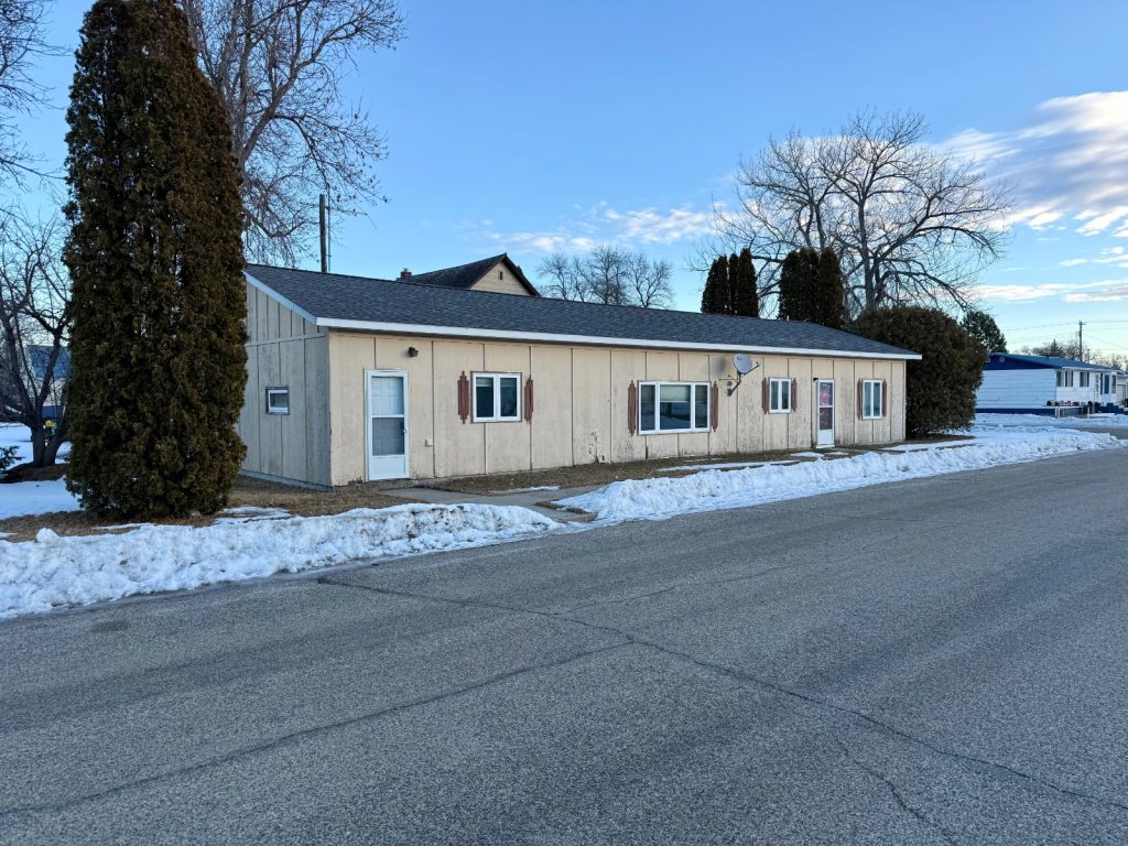 324 S 5th Street Wishek, North Dakota — Wishek, McIntosh County, ND — home — home for sale