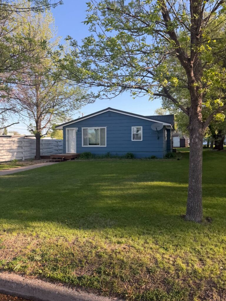 517 7th St SE Devils Lake, North Dakota — Devils Lake, Ramsey County, ND — home — home for sale