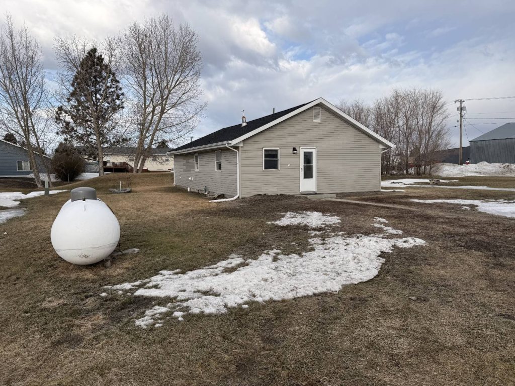 101 13th St W Bottineau, North Dakota