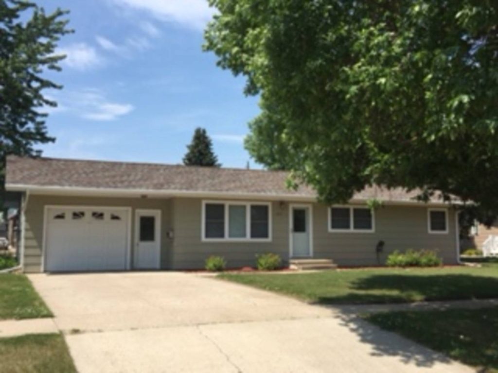 312 Clark Ave Harvey, North Dakota