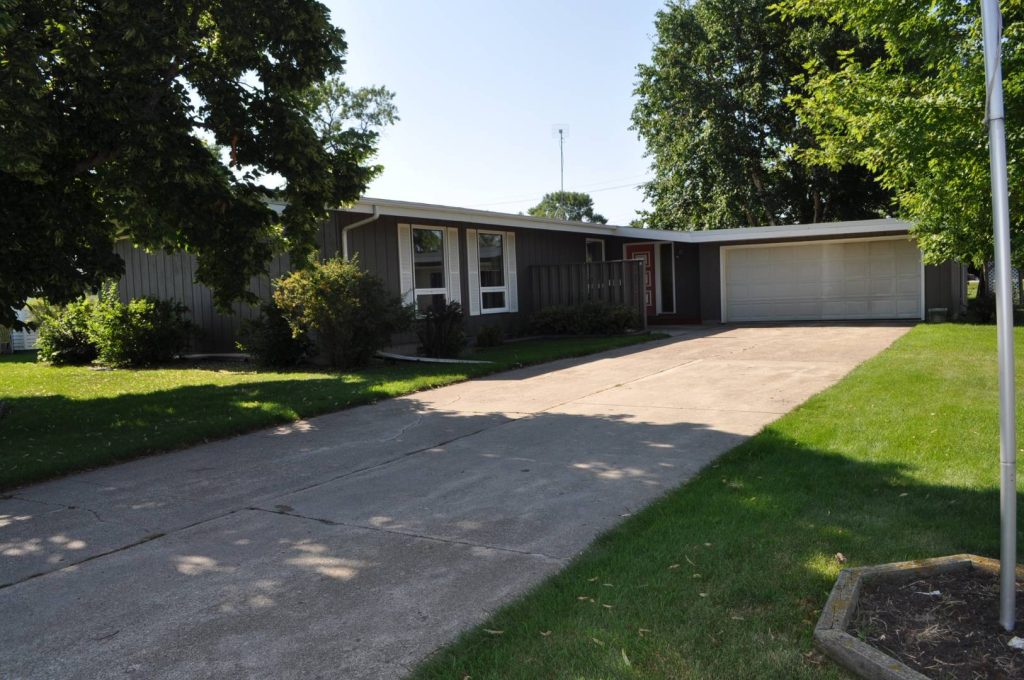 1102 Howard Ave SE Cooperstown, North Dakota — Cooperstown, Griggs County, ND — home — home for sale