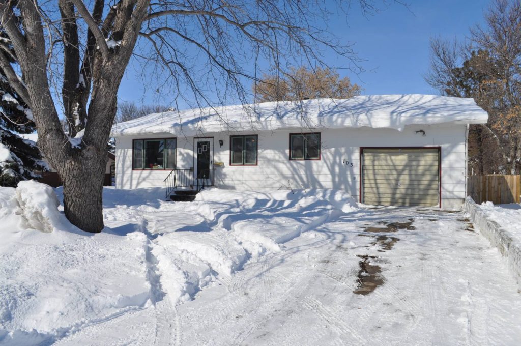 703 Newell Ave SW Cooperstown, North Dakota — Cooperstown, Griggs County, ND — home — home for sale