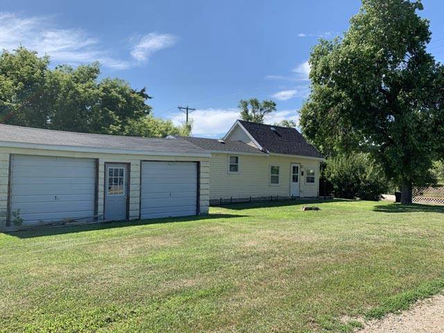 110 Main St. W Minnewaukan, North Dakota — Minnewaukan, Benson County, ND — home — home for sale