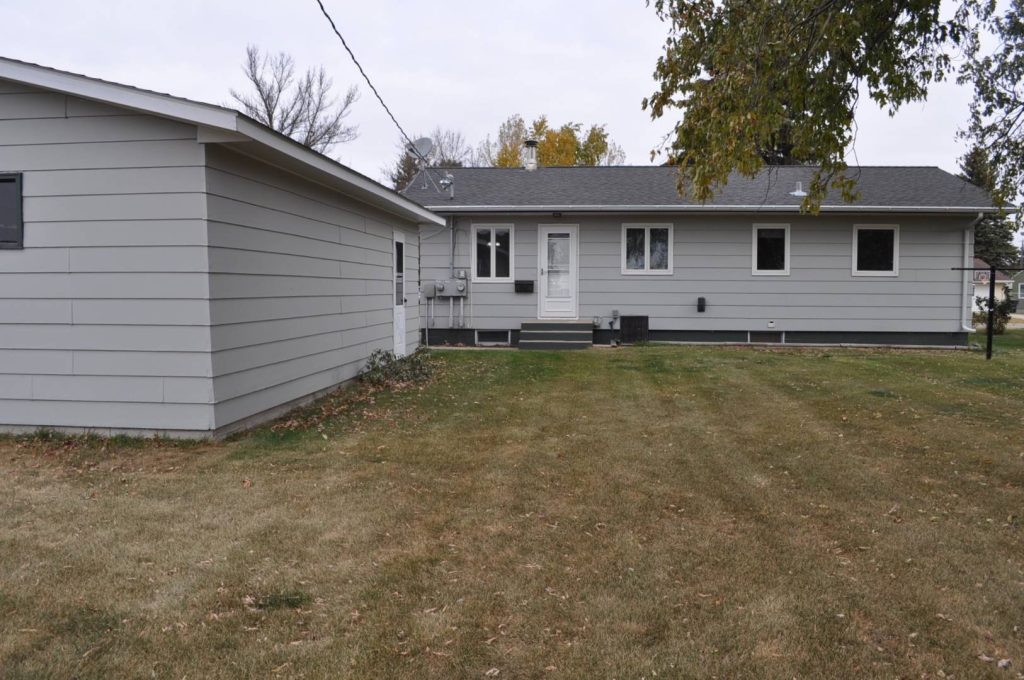 1004 Howard Ave SE Cooperstown, North Dakota — Cooperstown, Griggs County, ND — home — home for sale