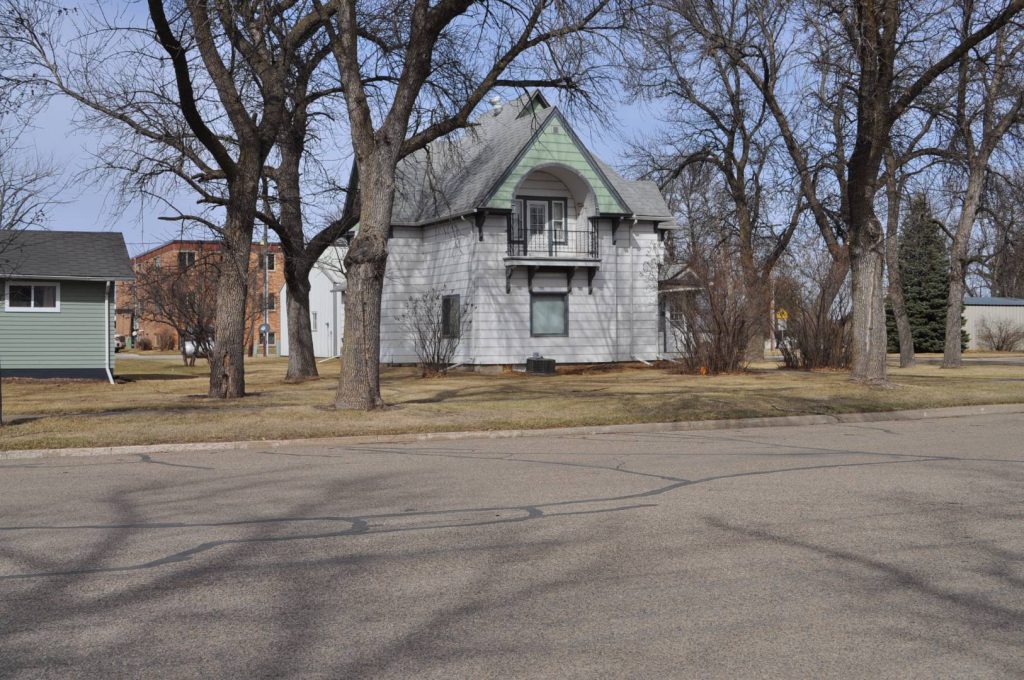 1207 Park Ave NE Cooperstown, North Dakota — Cooperstown, Griggs County, ND — home — home for sale