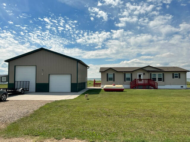 105 Cattle Drive Minnewaukan, North Dakota — Minnewaukan, Benson County, ND — home — home for sale