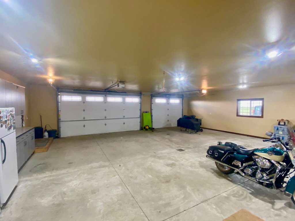 1916 Solheim Road Minnewaukan, North Dakota — Minnewaukan, Benson County, ND — home — home for sale