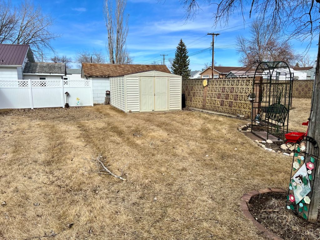 15 3rd St N Wishek, North Dakota