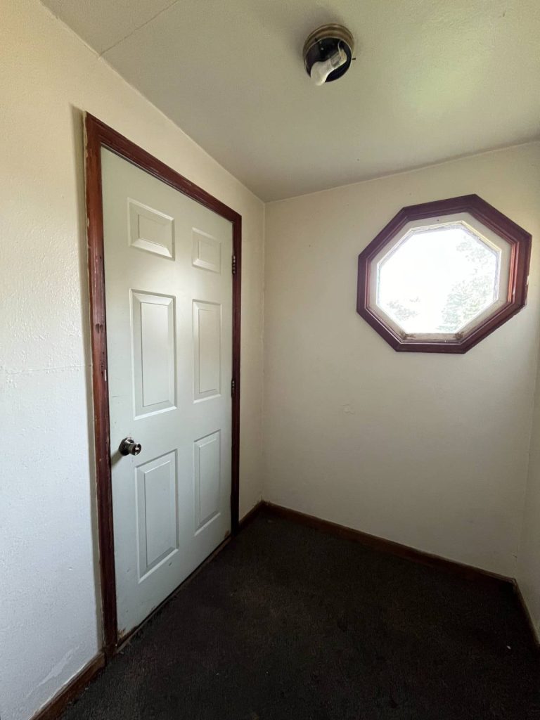 610 1st St NE Devils Lake, North Dakota