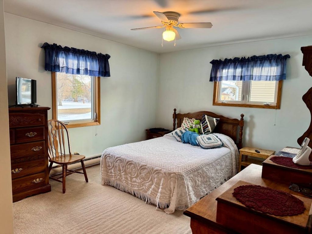 515 5th St. W. Lakota, North Dakota