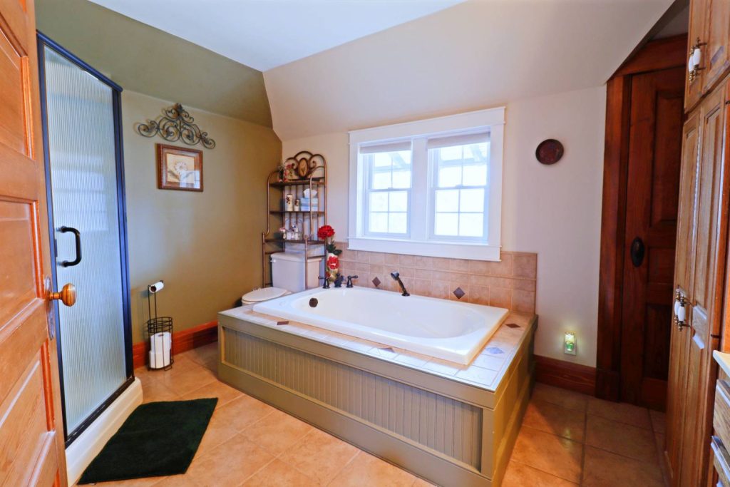 208 Creel Ridge Rd Devils Lake, North Dakota — Devils Lake, Ramsey County, ND — home — home for sale