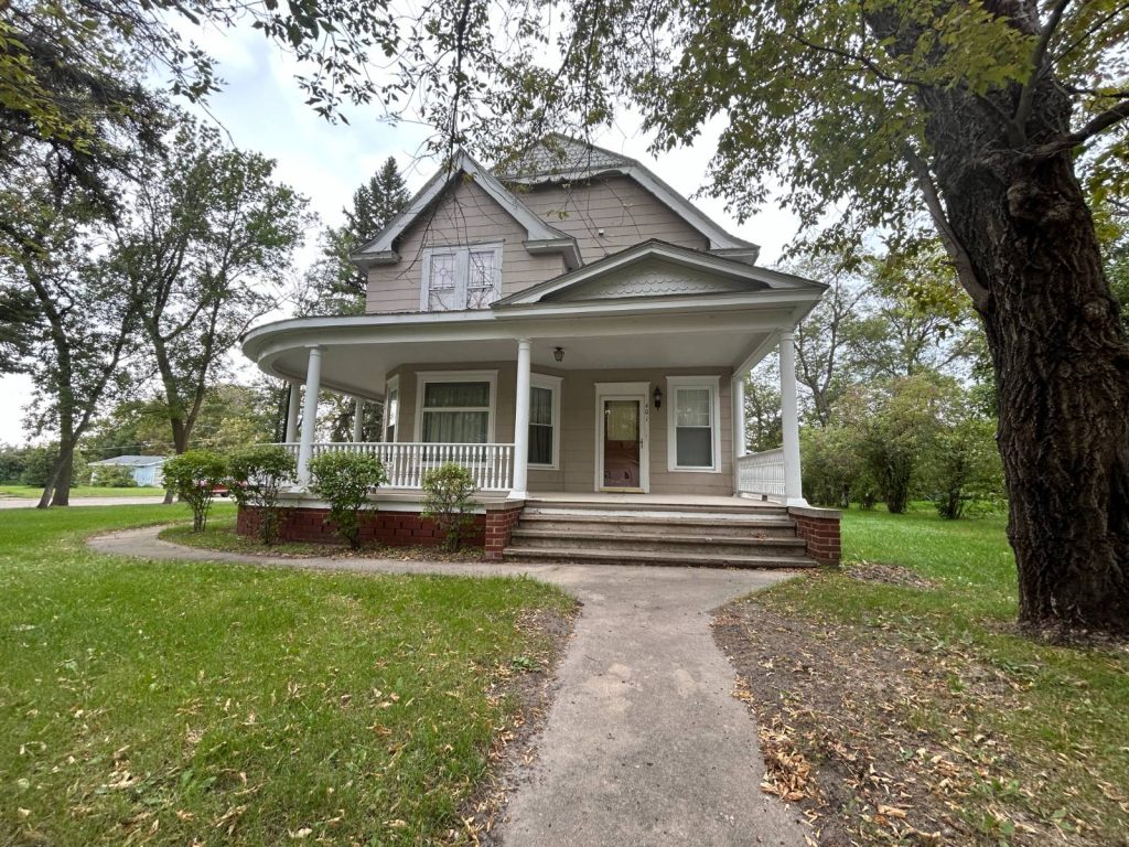401 Park St Rolette, North Dakota — Rolette, Rolette County, ND — home — home for sale