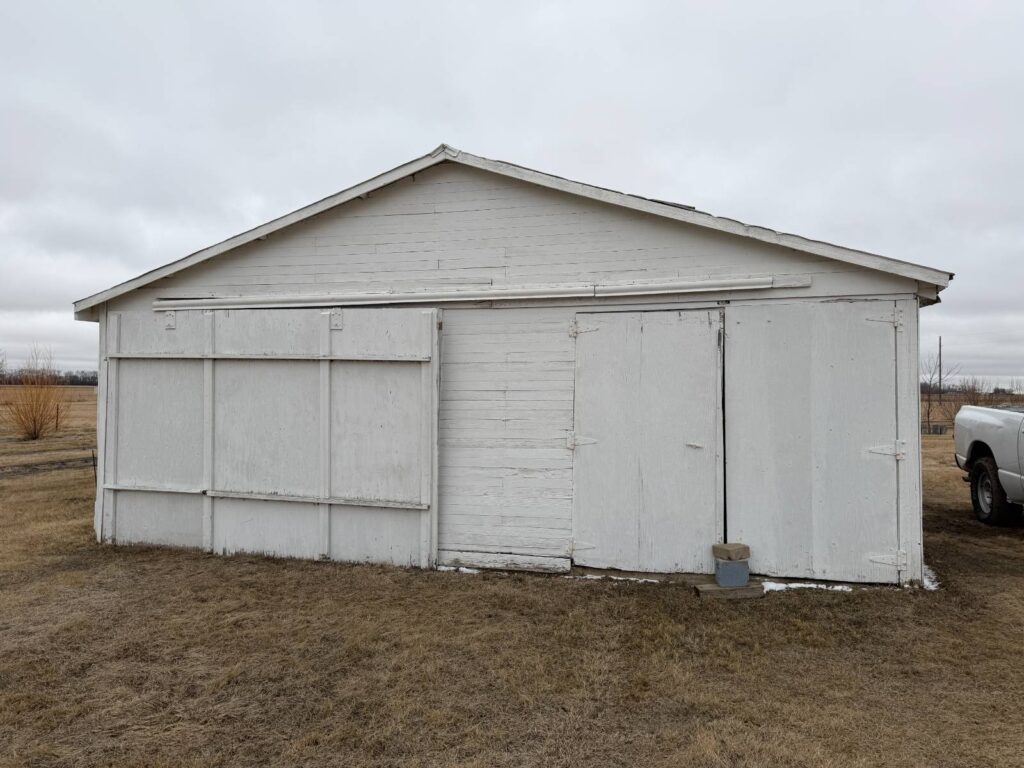 3132 18th St NE Harvey, North Dakota — Harvey, Wells County, ND — farm-ranch — home for sale