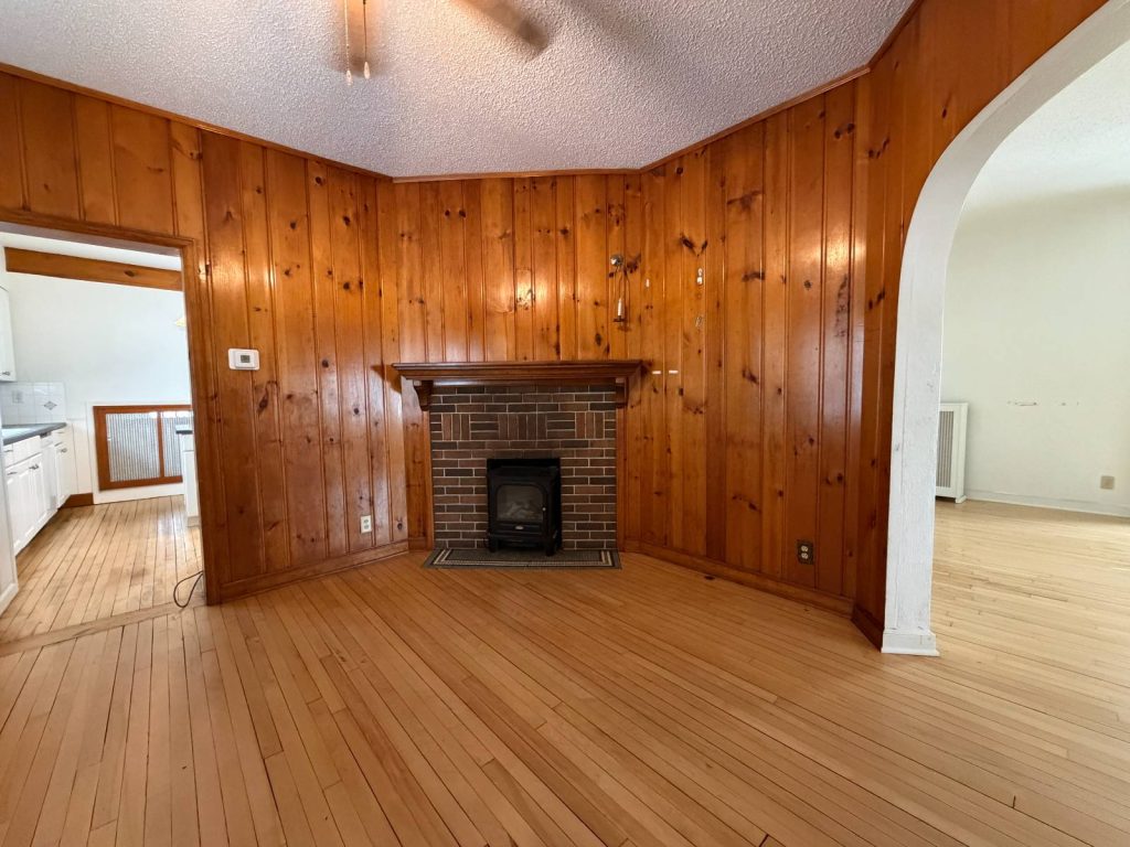 307 7th St NE Devils Lake, North Dakota — Devils Lake, Ramsey County, ND — home — home for sale