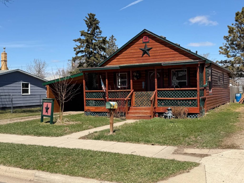 604 Pleasant St Harvey, North Dakota — Harvey, Wells County, ND — home — home for sale