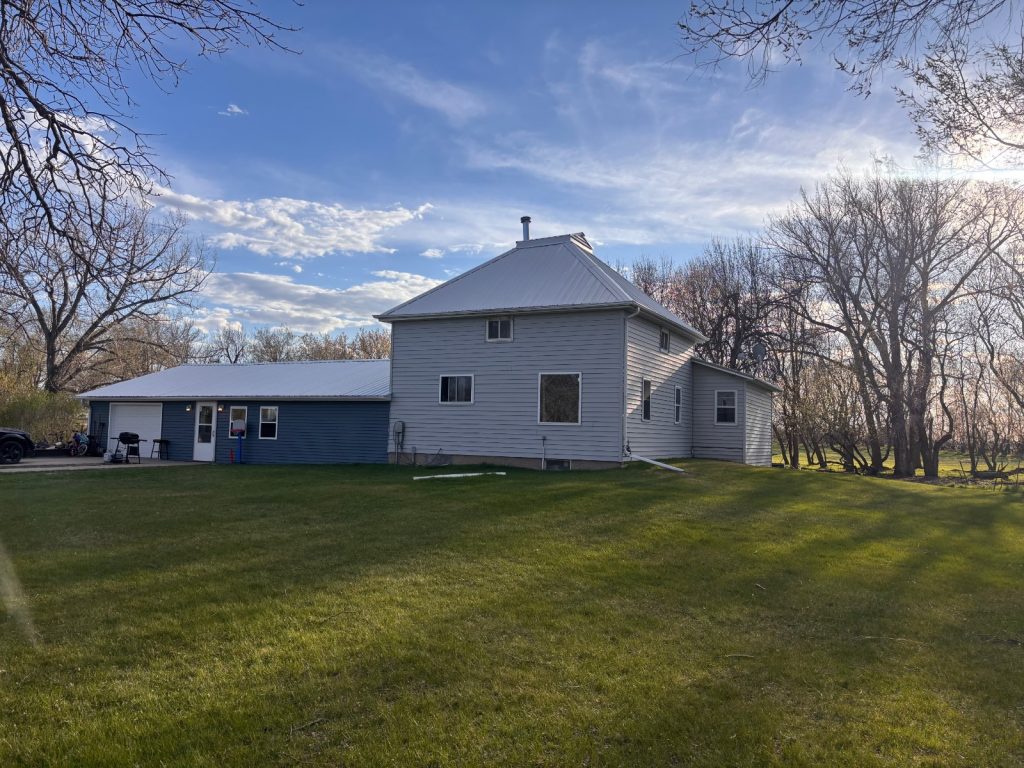 636 Ward Ave McHenry, North Dakota