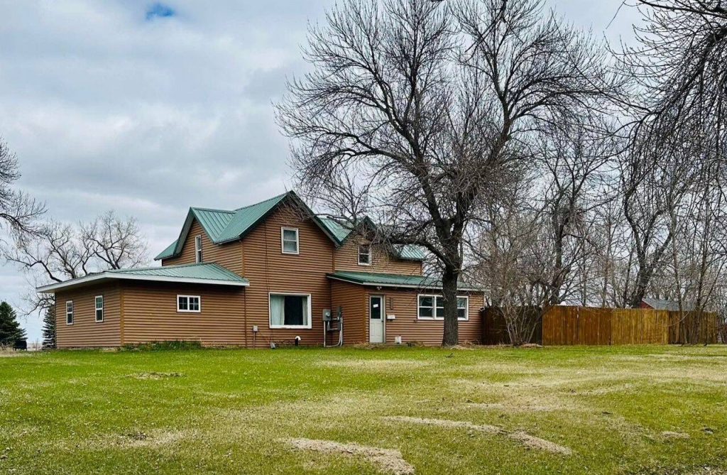 213 1st Street NE Rugby, North Dakota — Rugby, Pierce County, ND — home — home for sale