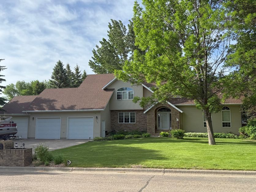 1606 3rd Street SE Devils Lake, North Dakota — Devils Lake, Ramsey County, ND — home — home for sale