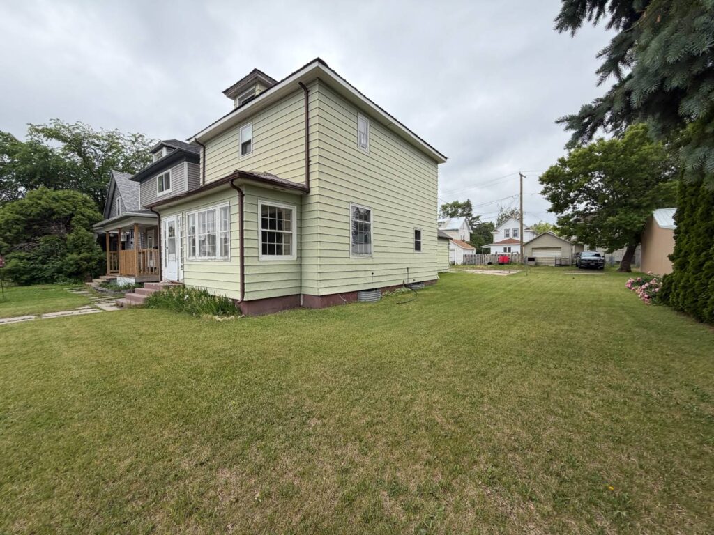 901 4th Ave NE Devils Lake, North Dakota — Devils Lake, Ramsey County, ND — home — home for sale