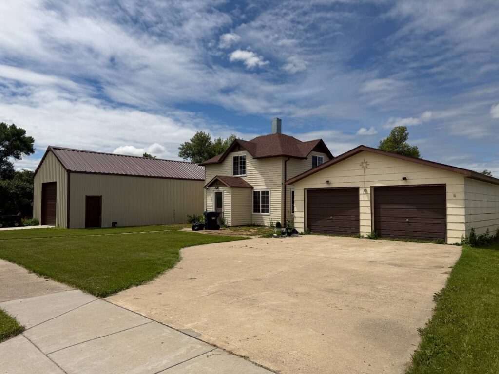 412 4th St W McClusky, North Dakota — McClusky, Sheridan County, ND — home — home for sale