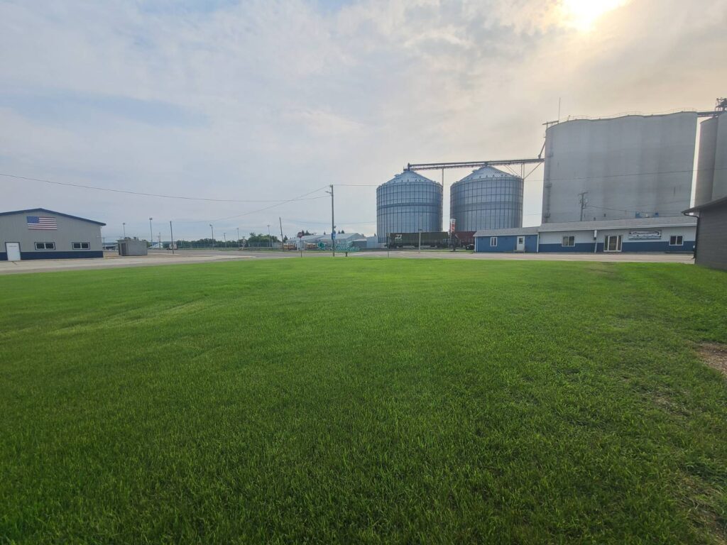 302 3rd Street West BOTTINEAU, North Dakota — BOTTINEAU, Bottineau County, ND — land — home for sale