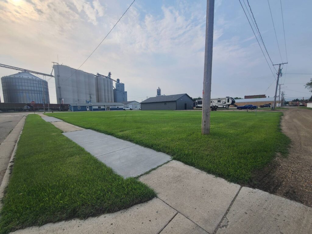 302 3rd Street West BOTTINEAU, North Dakota — BOTTINEAU, Bottineau County, ND — commercial — home for sale