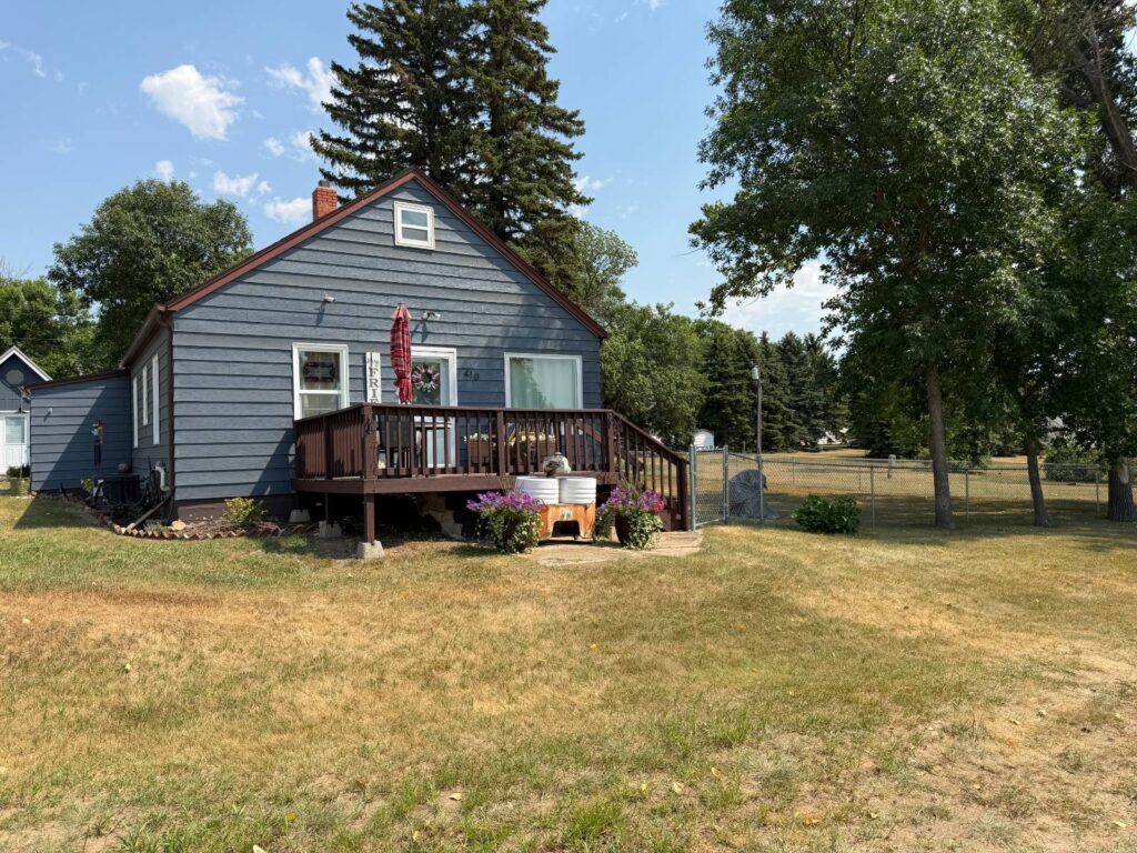410 Oak St Drake, North Dakota — Drake, McHenry County, ND — home — home for sale