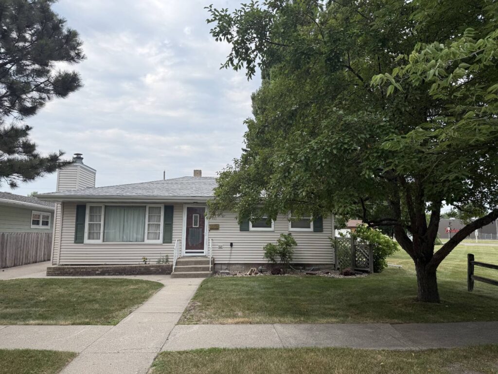 111 13th St. NW Devils Lake, North Dakota — Devils Lake, Ramsey County, ND — home — home for sale