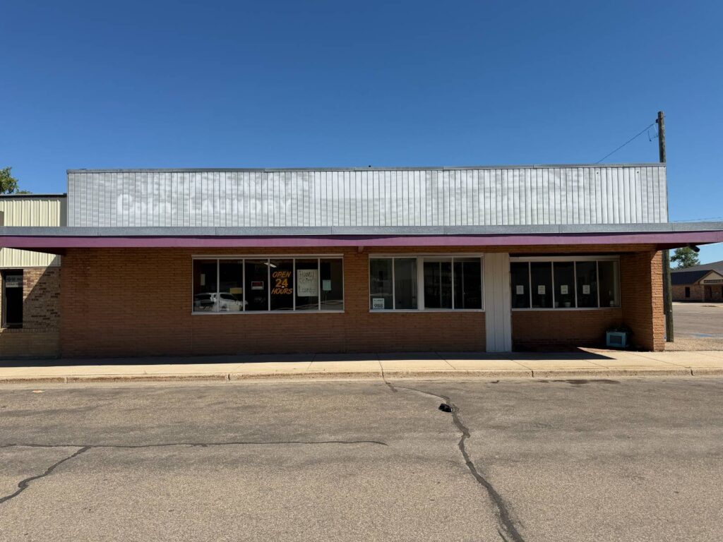 917 Lincoln Ave Harvey, North Dakota