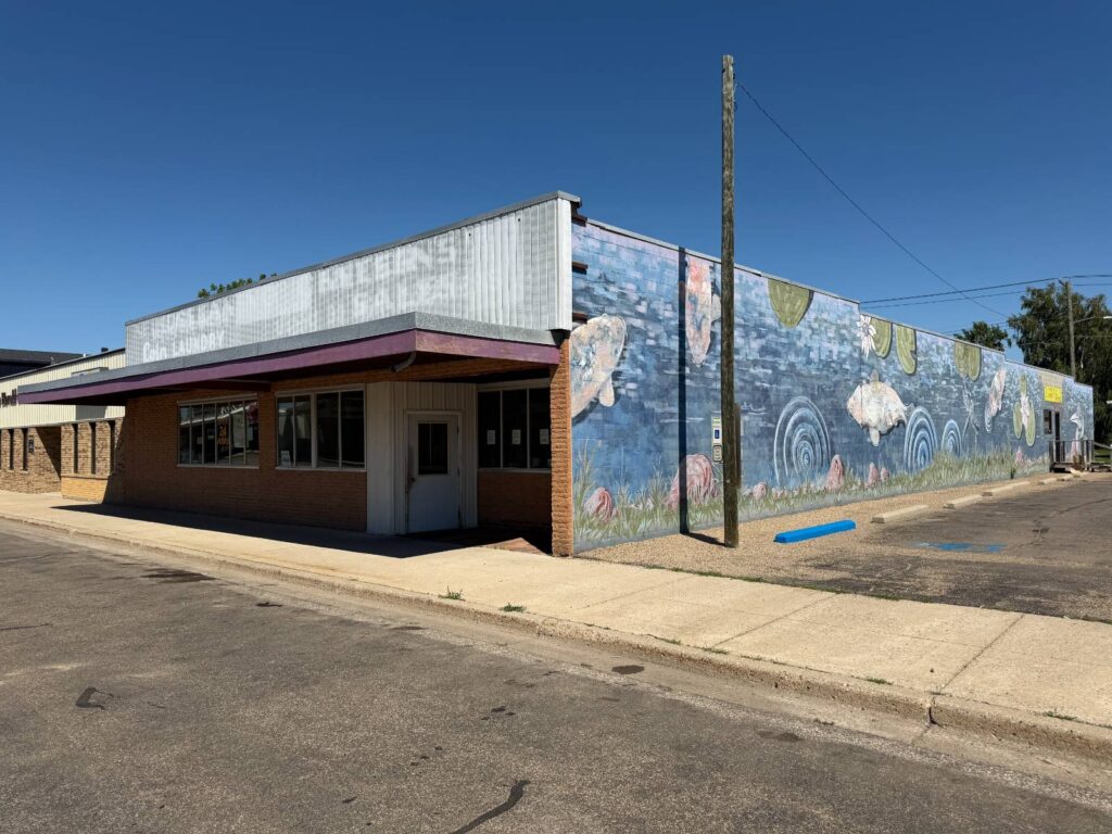 917 Lincoln Ave Harvey, North Dakota — Harvey, Wells County, ND — commercial — home for sale