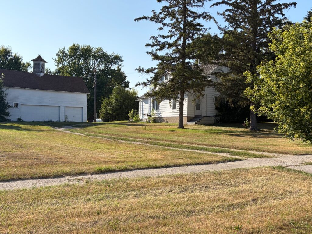 313 5th ST W Lakota, North Dakota