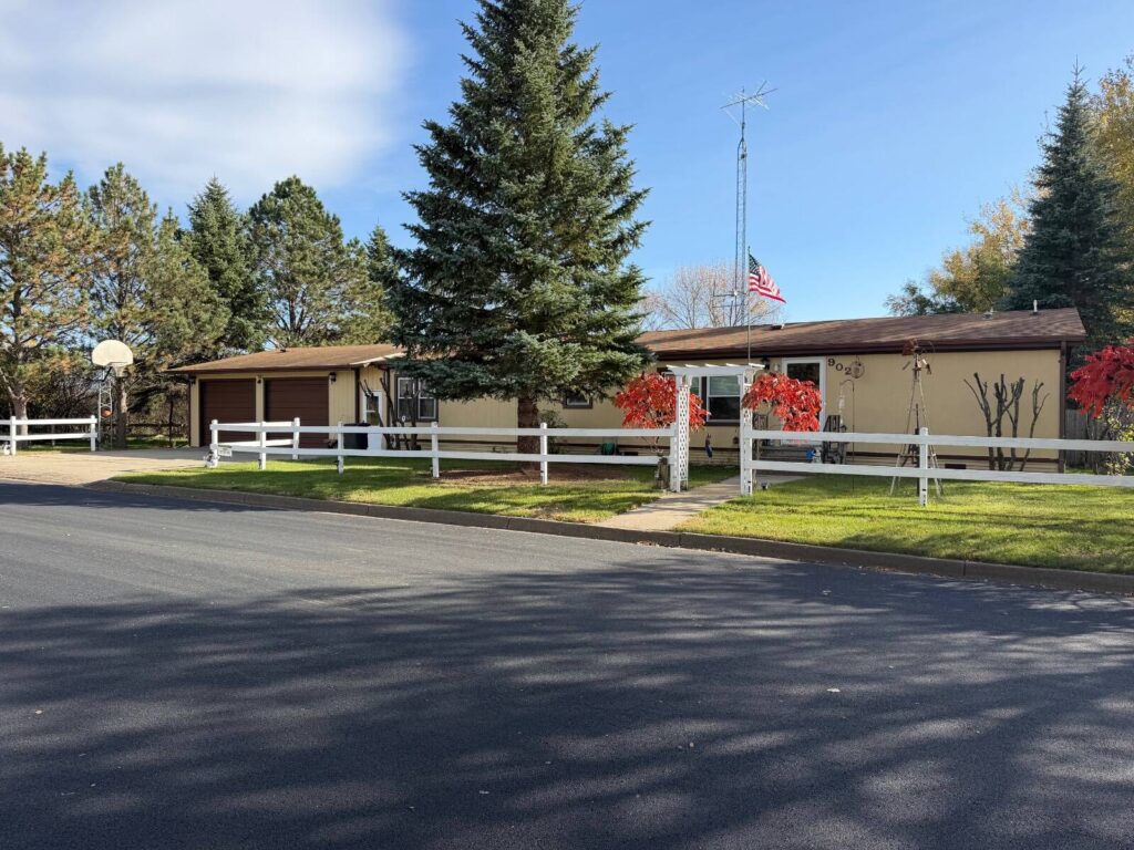 902 5th Ave S Wishek, North Dakota — Wishek, McIntosh County, ND — home — home for sale
